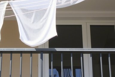 Остановившую дрон балконную веревку в Аксае в РПЦ предложили отдать в музей Сгенерировано при помощи Qwen Chat