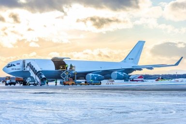 Ил-96-400Т в аэропорту Южно-Сахалинска пресс-служба аэропорта Южно-Сахалинска