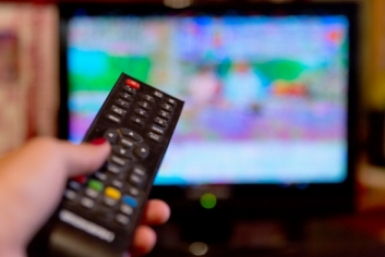 телевизор пульт TV телеканалы СМИ досуг Александра Данилова, ИА UlanMedia