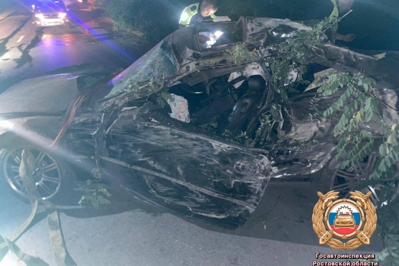 Водитель BMW потерял управление и погиб в ночном ДТП в Шахтах - NovostiRostov, 11.08.2025