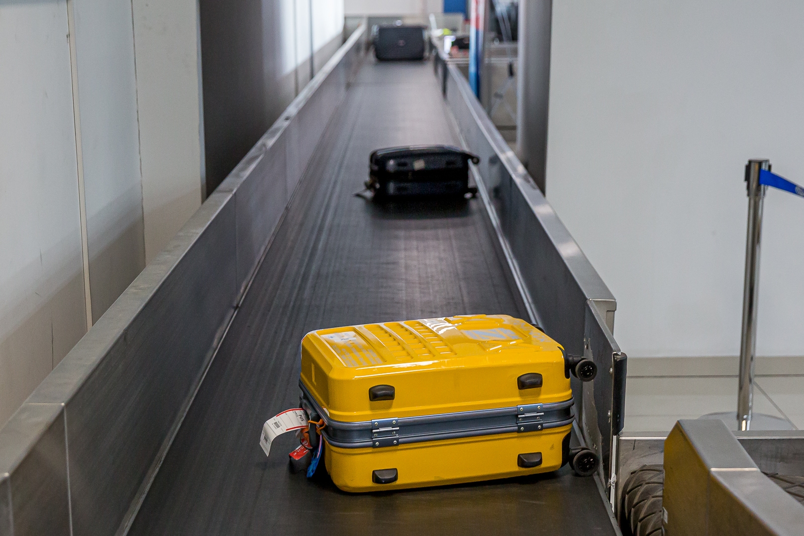 Аэропорт, таможня,  полет, перелет, пассажиры, багаж , стойка регистрации, рейс, отмена, чемодан Мария Бородина, ИА PrimaMedia