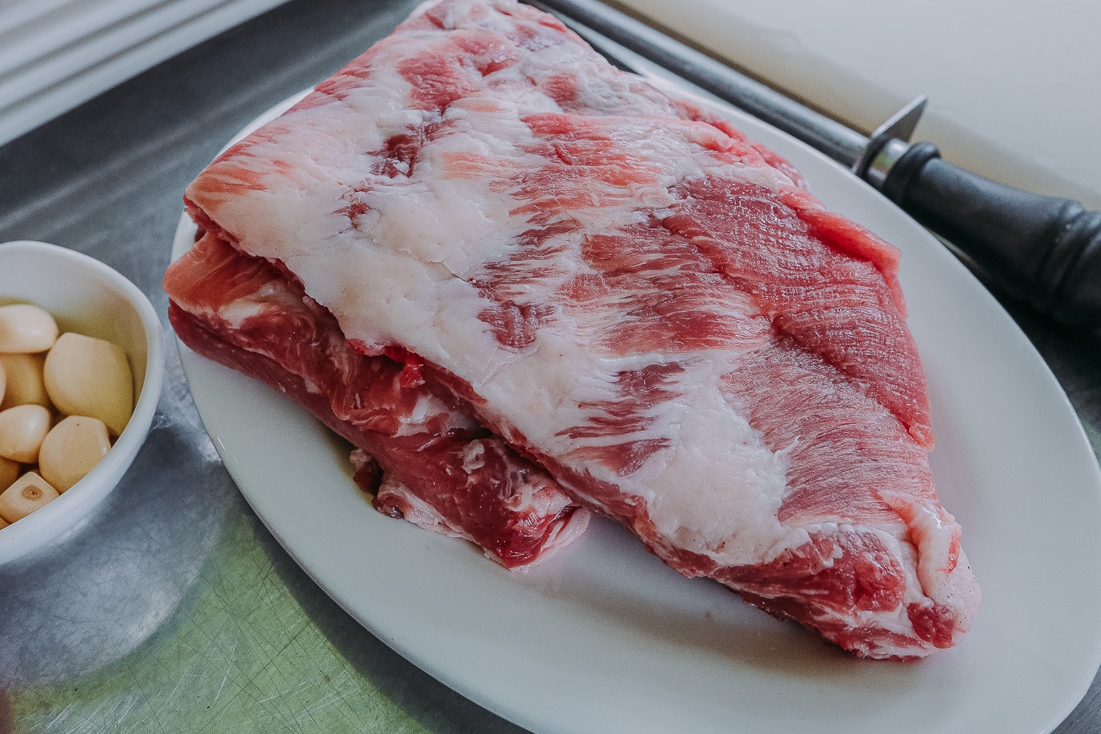 Эксперт объяснила, как лучше всего размораживать мясо ИА PrimaMedia