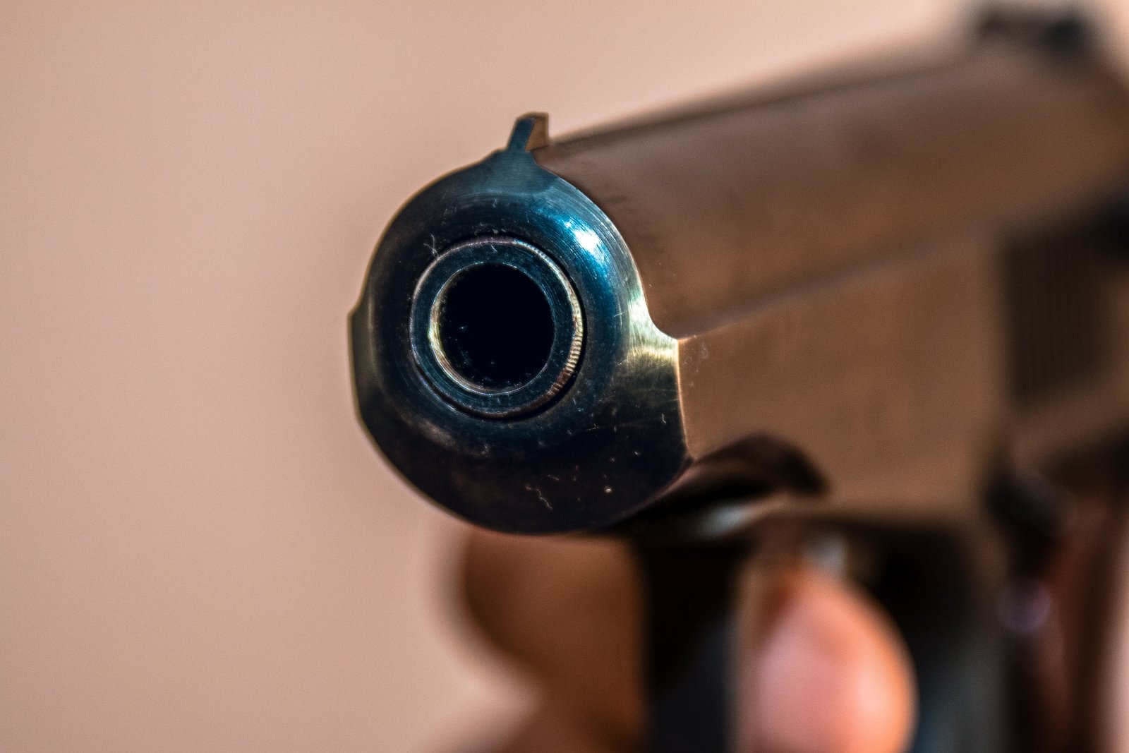 пистолет, оружие, огнестрел, огнестрельное ранение, нападение, угроза, самооборона, травматический, ствол, преступление, криминал, уголовка, уголовная ответственность, выстрел, резинострел Кулешов Е. С., ИА PrimaMedia.ru