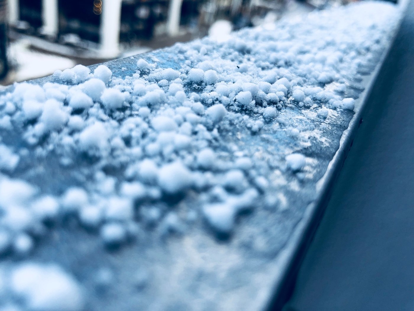 Что будет собственнику балкона в Москве, где с козырька упал снег и убил ребенка pxhere.com