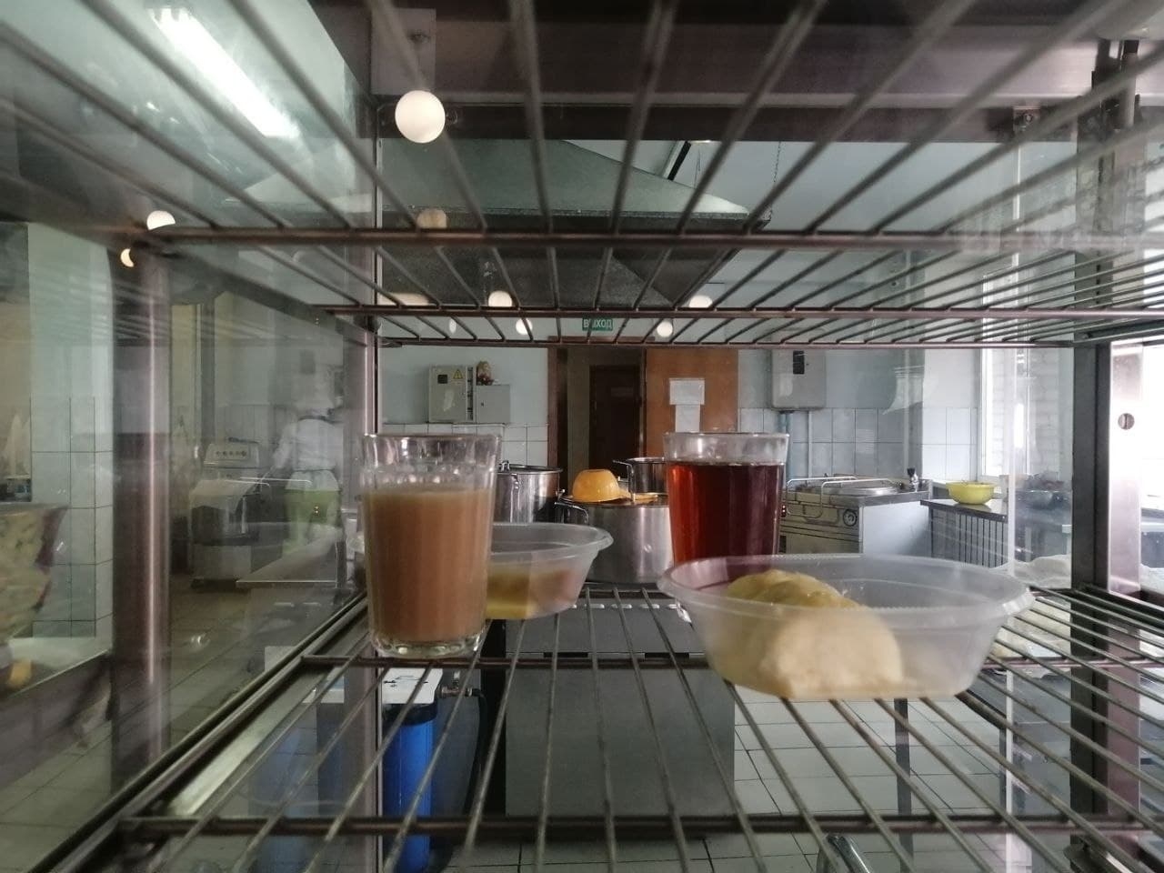 Часть детей в школах и детсадах начнут кормить по-новому Абрамченко Анета