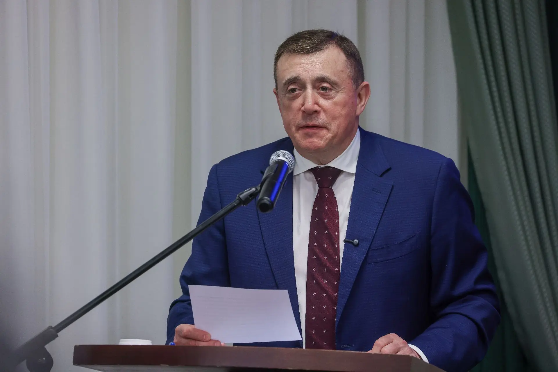 Отчет губернатора в Сахалинской областной Думе пресс-служба правительства Сахалинской области